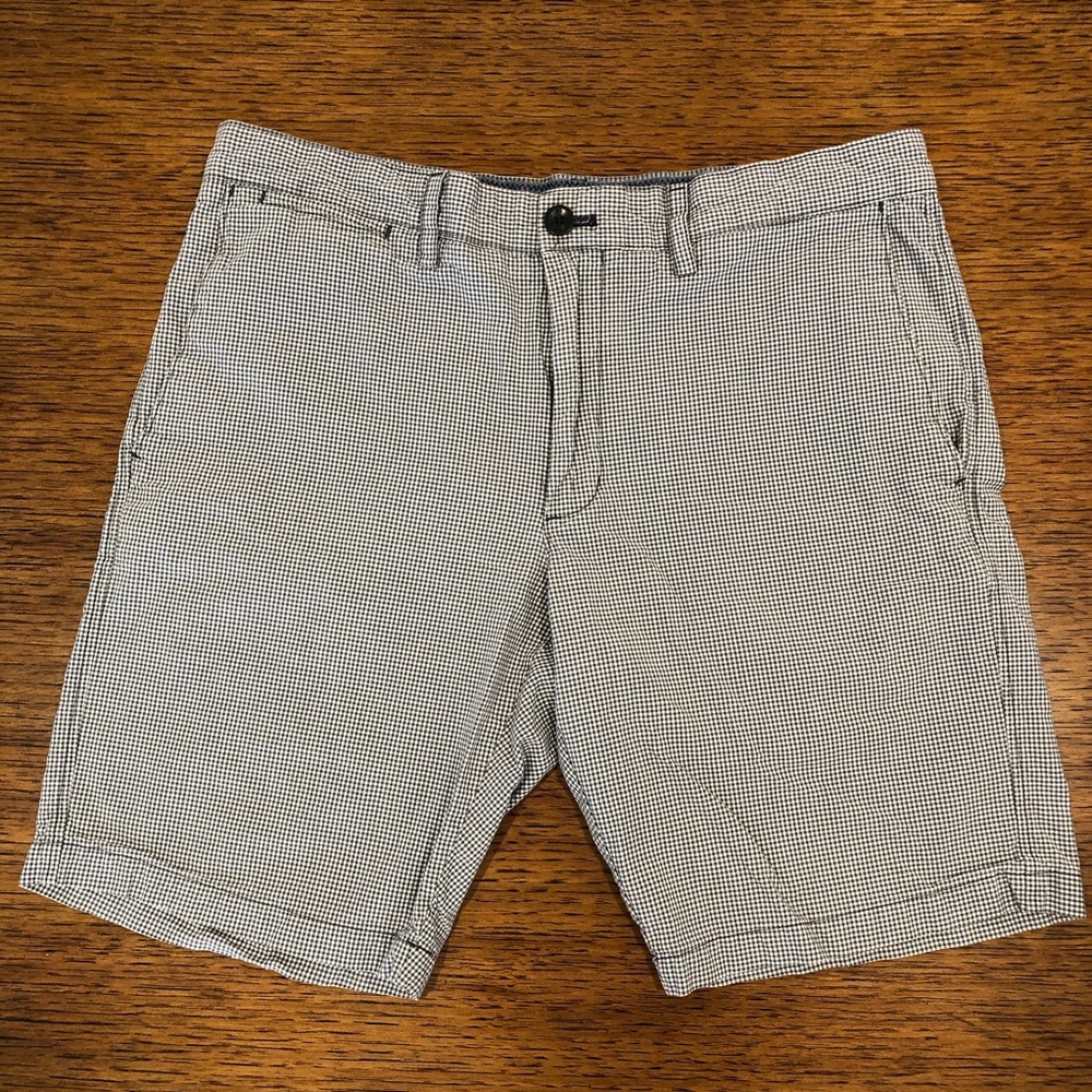 Banana Republic Blue & White Checked Men’s Shorts
